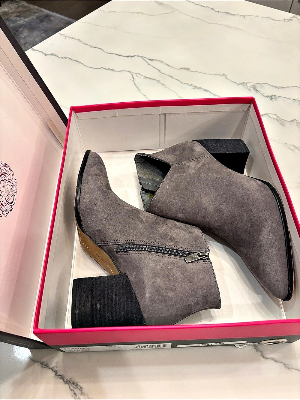 Vince Camuto VC-KATHRINA Pointed Toe Heeled Ankle Boots Gray US 8M - Picture 13 of 13